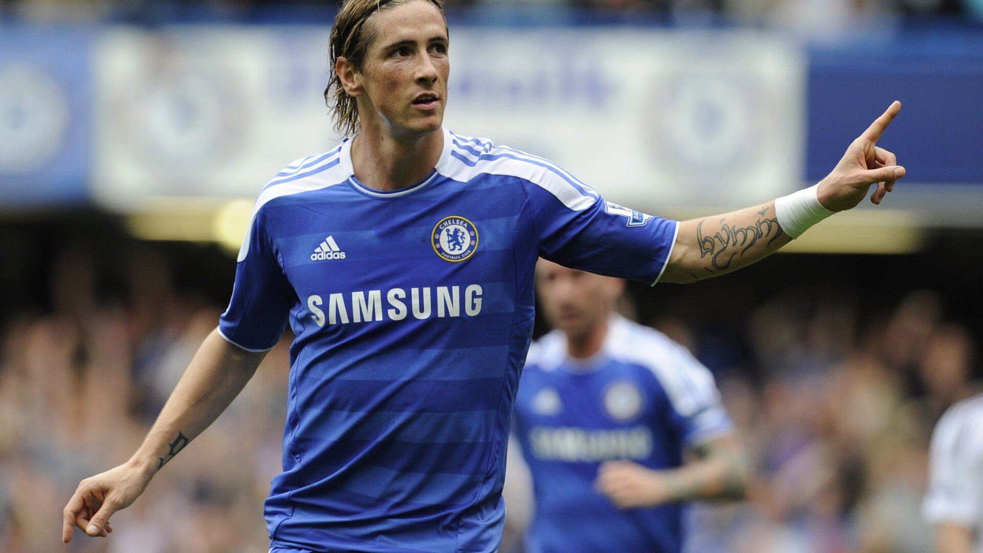 战术革新:巨星新加盟助推球队战斗力飞跃,《战术》